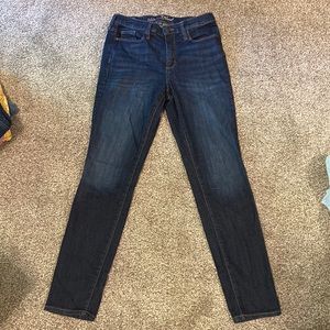 Dark blue size 6 jeans never warn
